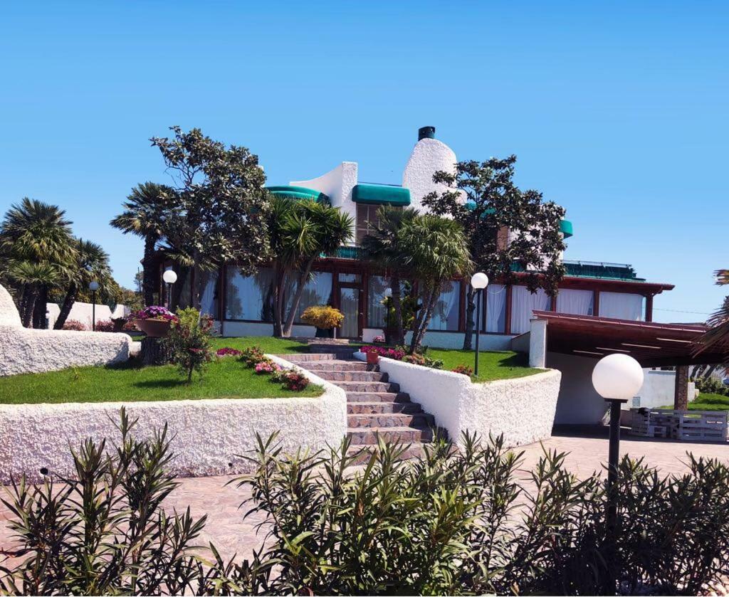Villalessandra Civitavecchia Buitenkant foto